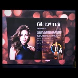 Estée Lauder skincare box